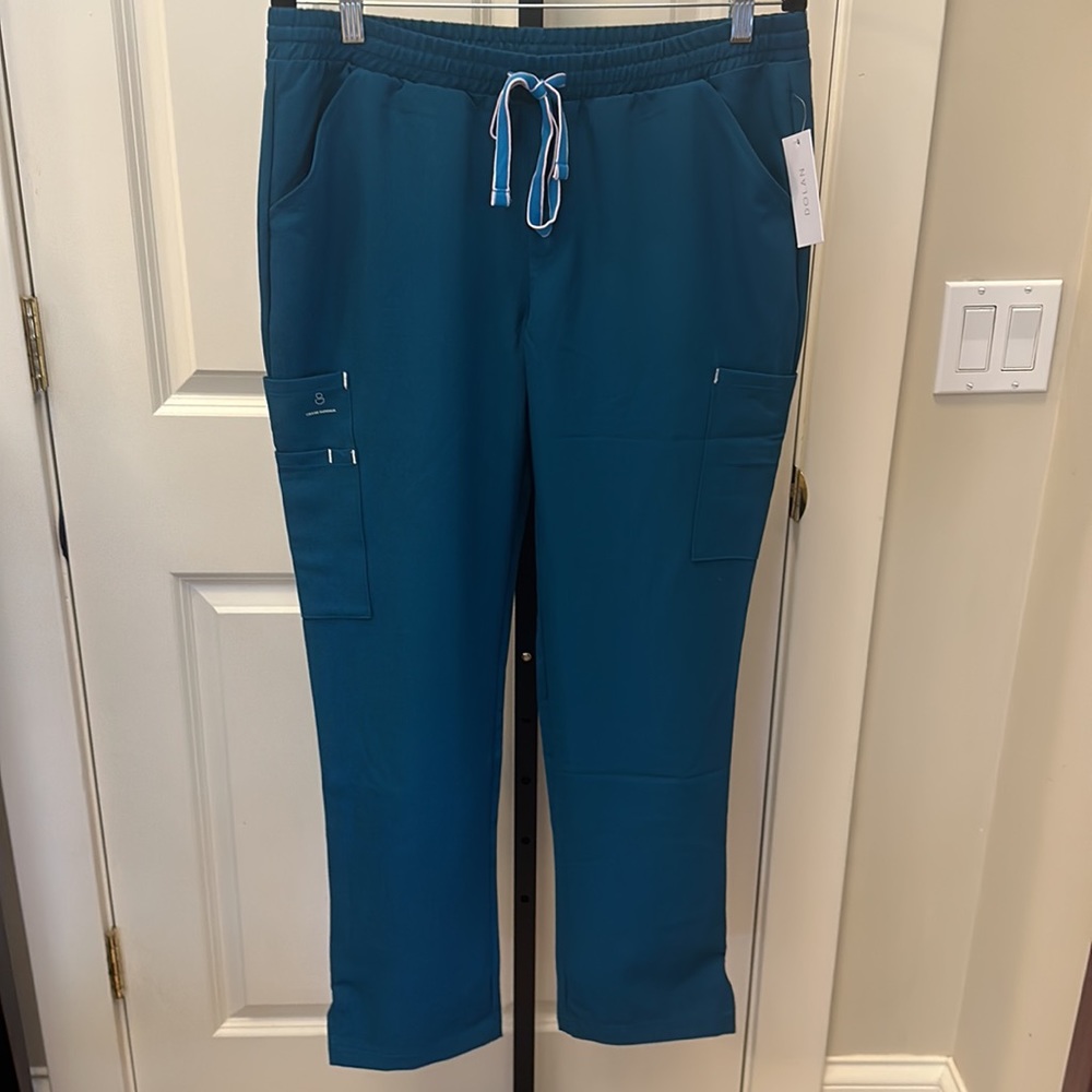 DOLAN women’s Madeleine 8 Pocket Slim Scrub Pants